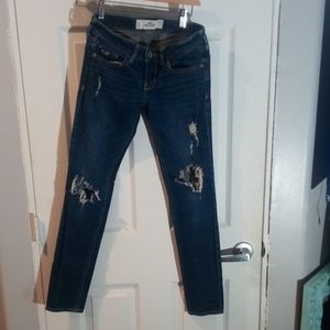 Hollister Super Skinny Distressed Jeans (21)